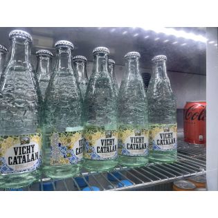 UNIFROST BOTELLERO BAJO  3 PUERTAS PIVOTANTES
