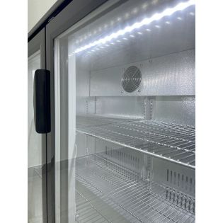 UNIFROST BOTELLERO BAJO  3 PUERTAS PIVOTANTES
