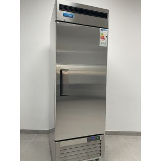 UNIFROST ARMARIO REFRI.  610  LITROS inox
