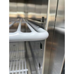 UNIFROST ARMARIO REFRI.  610  LITROS inox
